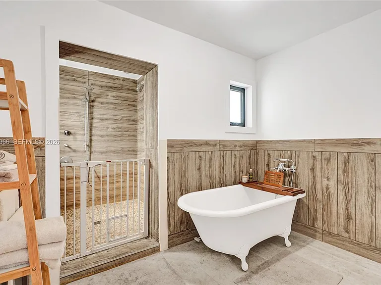 22421 SW 184th Ave — Photo 13