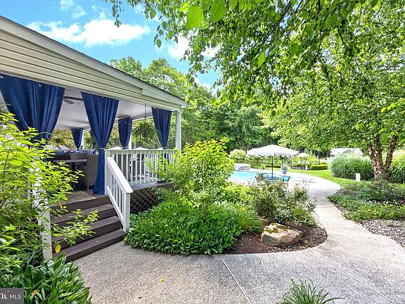 4th image of 51 Ramblewood Dr