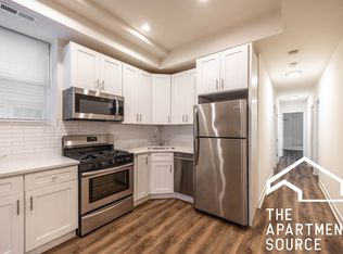 2112 N Campbell Ave, Chicago, IL 60647