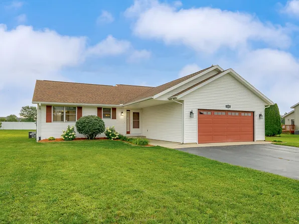 53325 Ridgeview Cir, Paw Paw, MI 49079