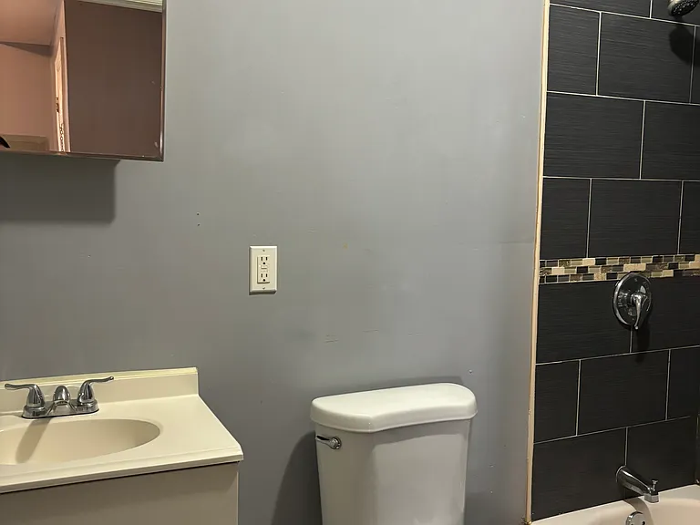 417 15th Ave #2 — Photo 7