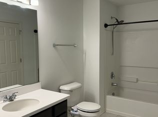 226 Wild Meadow Ln #226, Woodstock, IL 60098