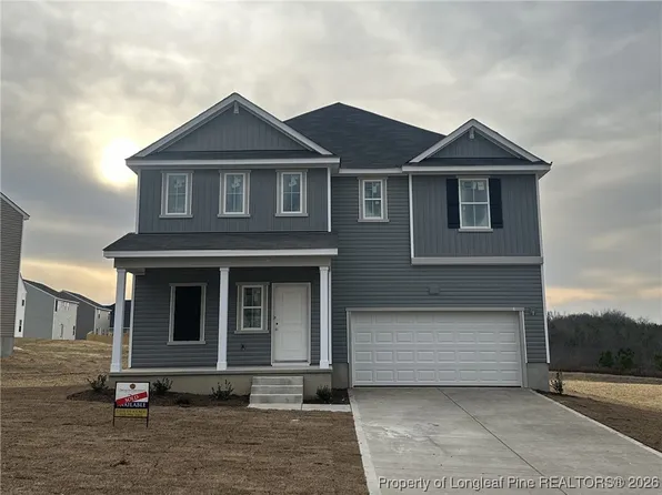 675 Wicklow Ln, Raeford, NC 28376