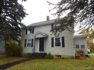976 Brighton Ave, Portland, ME 04102