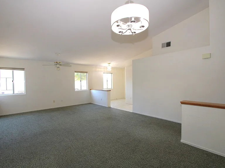 10770 Deerfield Dr — Photo 6