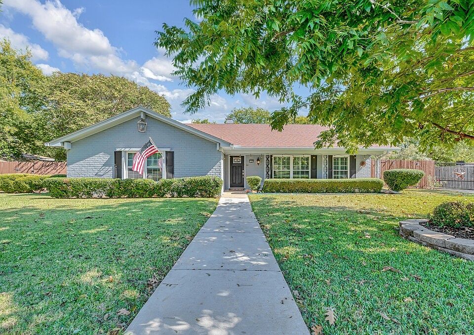 1st image of 5300 Chaparral Dr