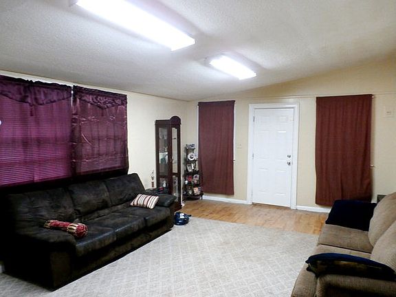 2nd image of 1514 Iola Dr
