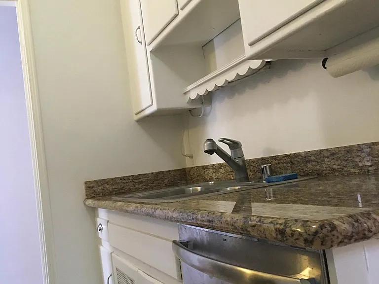 112 N Edgemont St #3 — Photo 14