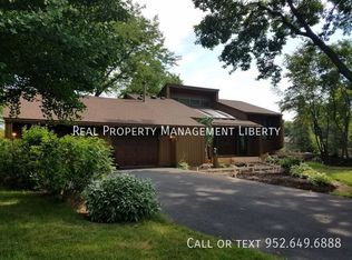 9821 Colorado Cir, Bloomington, MN 55438