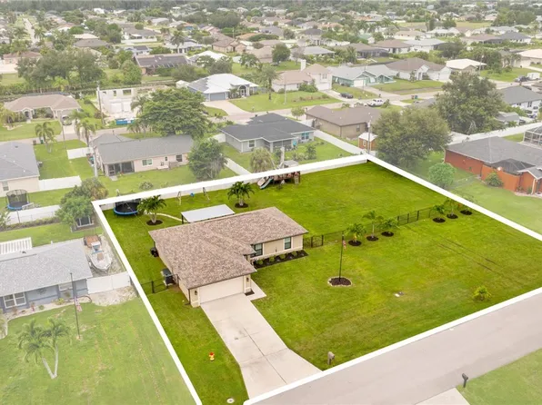 1108 SW 11th Ave, Cape Coral, FL 33991