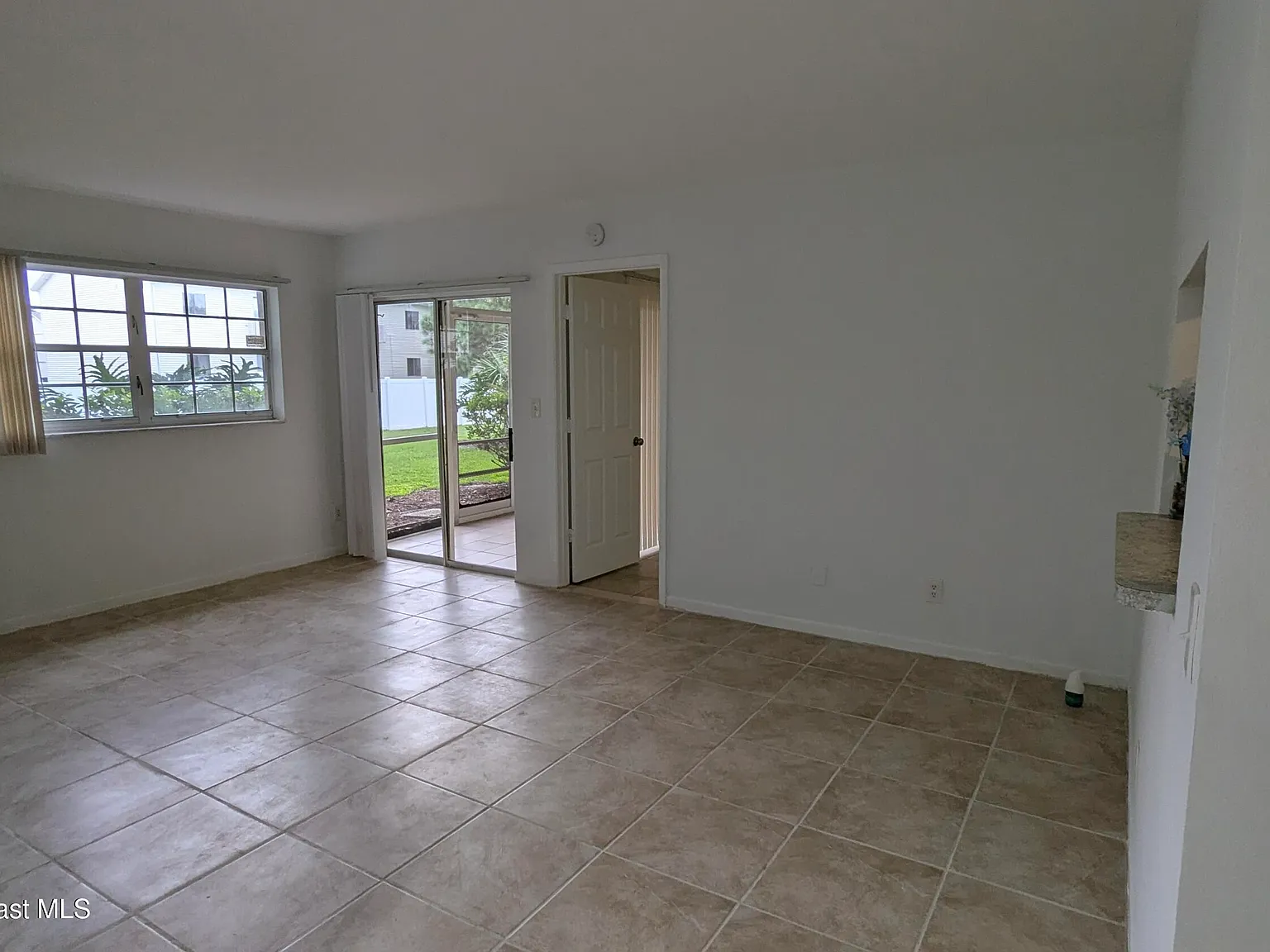 2 bed, 2.0 bath, 840 sqft, $1,500 — Photo 3
