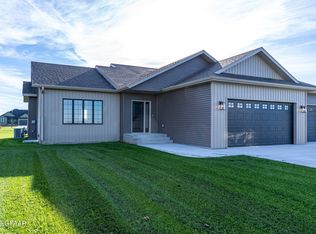 6307 Yukon Ln, Grand Forks, ND 58201