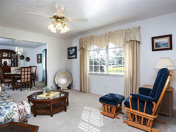 2nd image of 101 Maplewood Dr