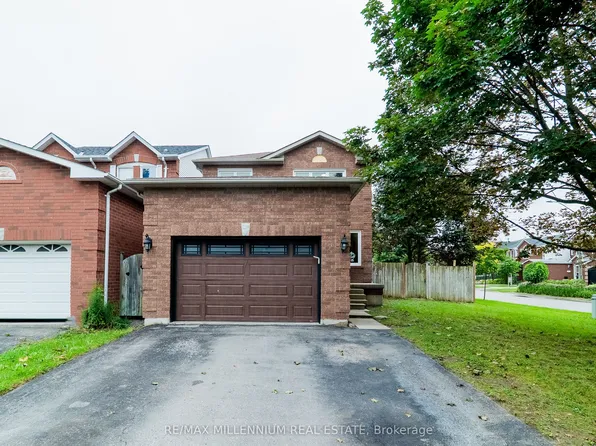 70 Fry Cres, Clarington, ON L1C 4Y3