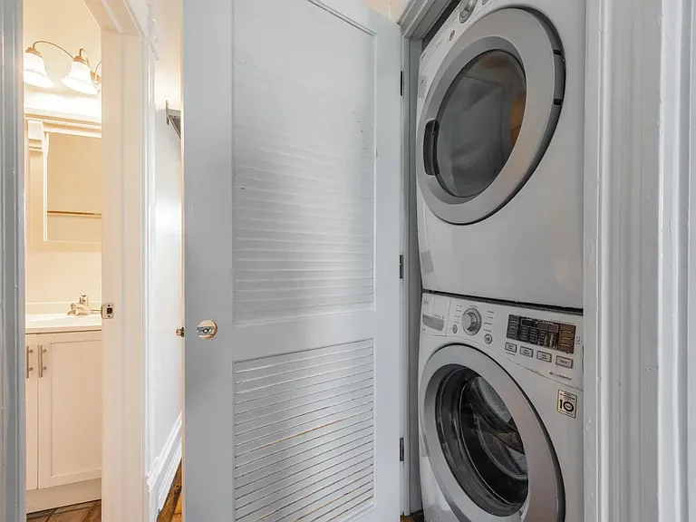 1840 S Loomis St #2 — Photo 9