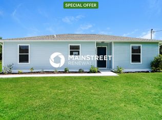 2802 50th St SW, Lehigh Acres, FL 33976