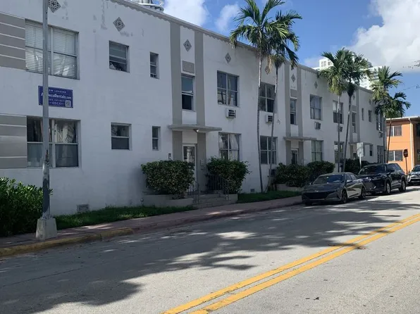 1006 8th St, Miami Beach, FL