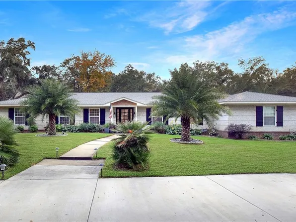 303 Wymberly Rd, Saint Simons Island, GA 31522
