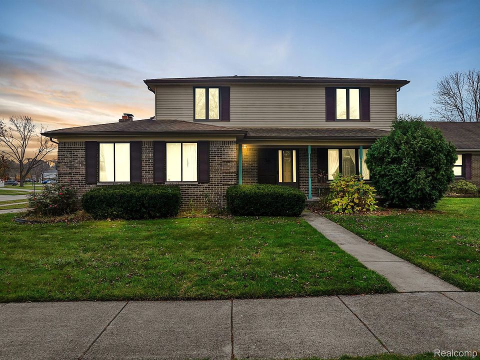 1st image of 26007 Cheryl Dr