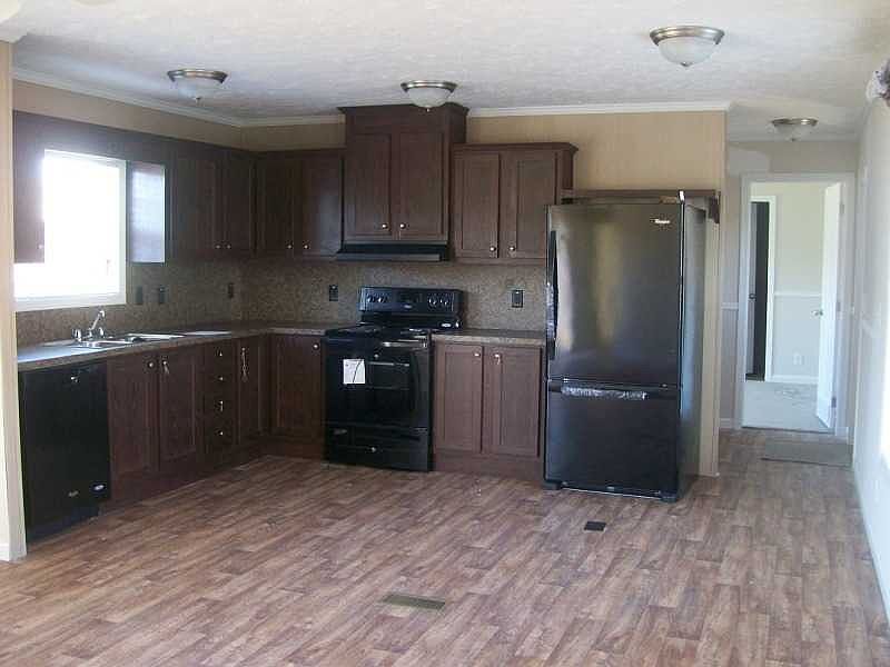 2nd image of 49 Water Oak Ct