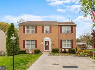 6 Lancewood Ln, Parkville, MD 21234