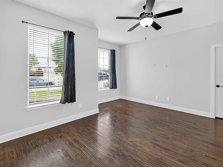 1708 Stillwater Ave — Photo 8