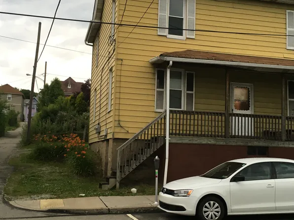 307 Oak St, Irwin, PA 15642