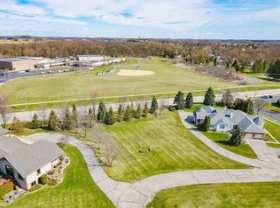 104 & 106 Waverly Drive, Cambridge, WI 53523