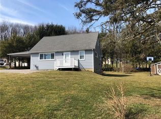 9 Evergreen St, Lyndora, PA 16045