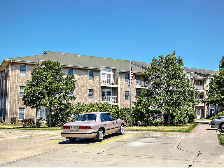 Sunrise Gardens - Senior Living — Photo 31