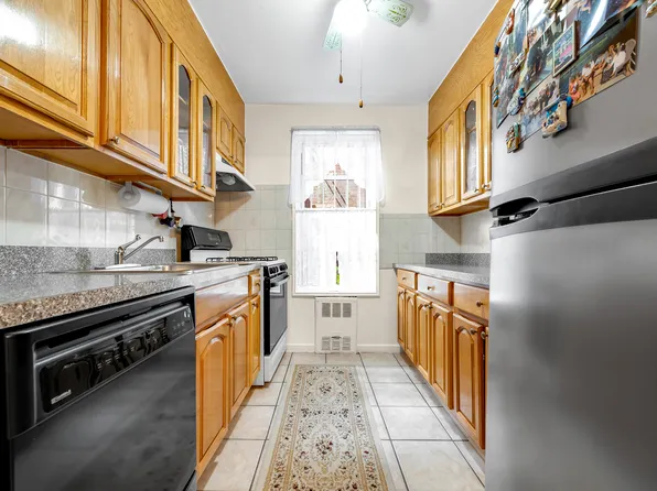 72-10 112th Street image 10 of 20