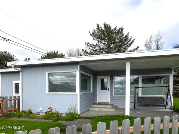 311 Erskine Ave, Kodiak, AK 99615