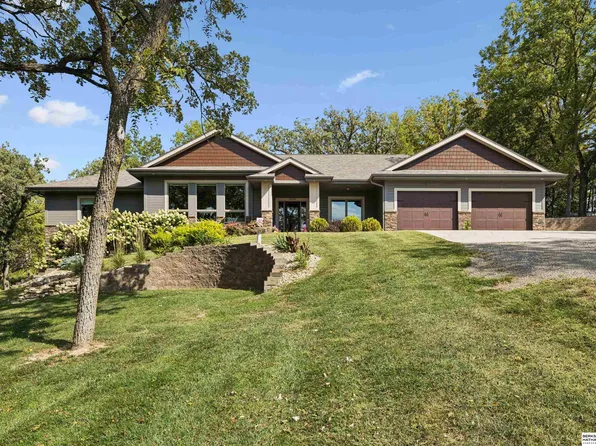 3360 La Platte Rd, Bellevue, NE 68123