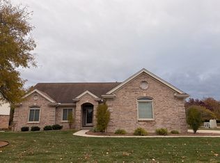 45167 Glengarry Rd, Canton, MI 48188