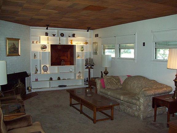 2nd image of 134 Kensington St
