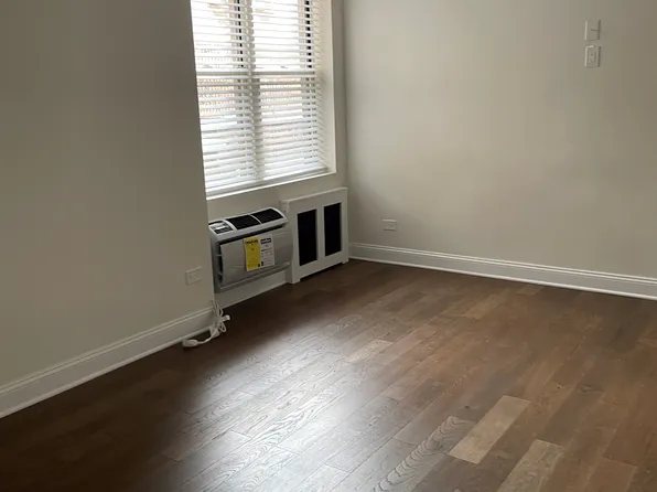 31-85 Crescent Street image 4 of 8