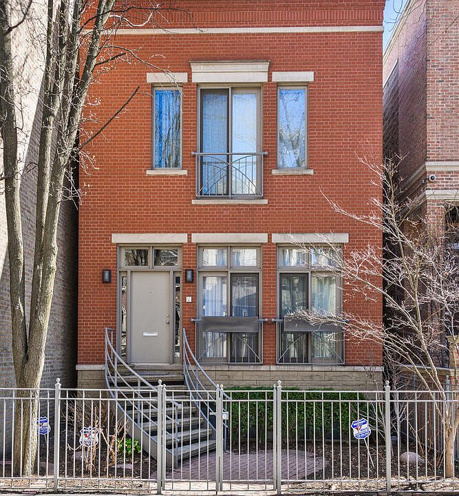 1st image of 2037 N Magnolia Ave