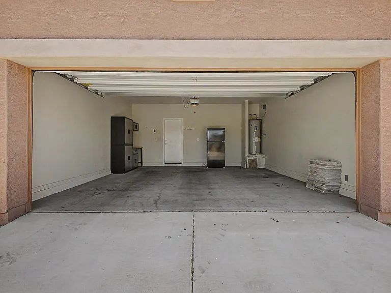 41177 W Lucera Ln — Photo 30