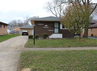 14318 Tripp Ave, Midlothian, IL 60445