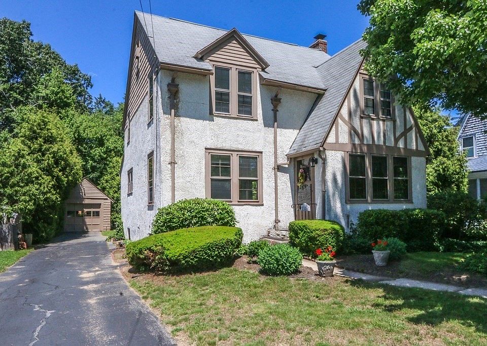 1st image of 126 Greenacre Ave