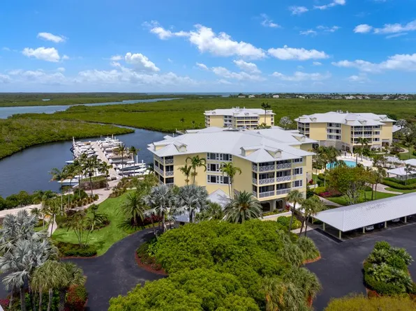 19 Barracuda Ln, Key Largo, FL 33037