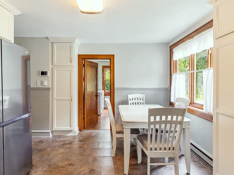 253 Thomas Rd — Photo 17
