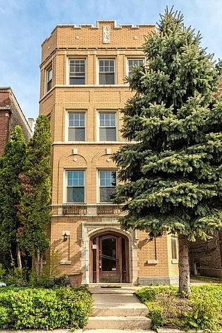 2720 W Winnemac Ave #2 — Photo 1