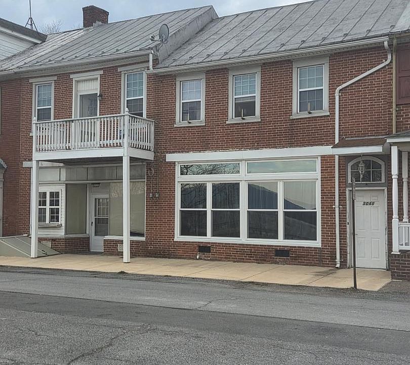 1st image of 304 N Front St