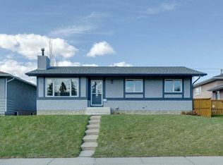 5916 S 18th Ave NE, Calgary, AB T1Y 1P1
