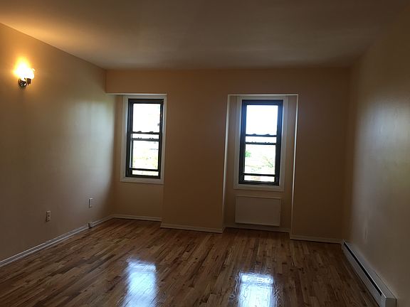 5th image of 1733 215th St