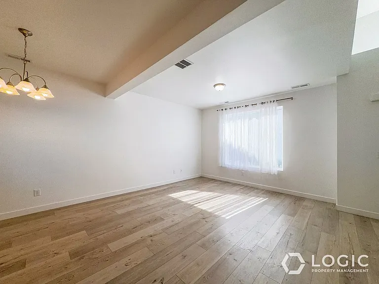 11627 S Frost View Ln — Photo 6