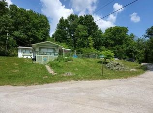 25721 S Lake View Dr, Freeman, MO 64746