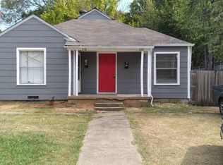 220 SE 11th St, Grand Prairie, TX 75051