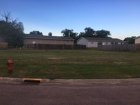 2nd image of 806 N Fogal St #9160